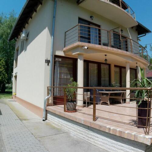 Balatoni Aranyparti Apartmanok Siófok Buitenkant foto